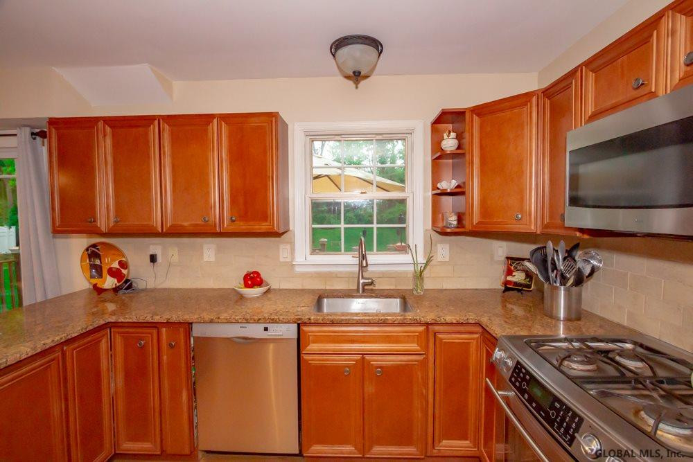 114 Font Grove Road Bethlehem, NY 12159 - Photo 23 of 56 Photo 23