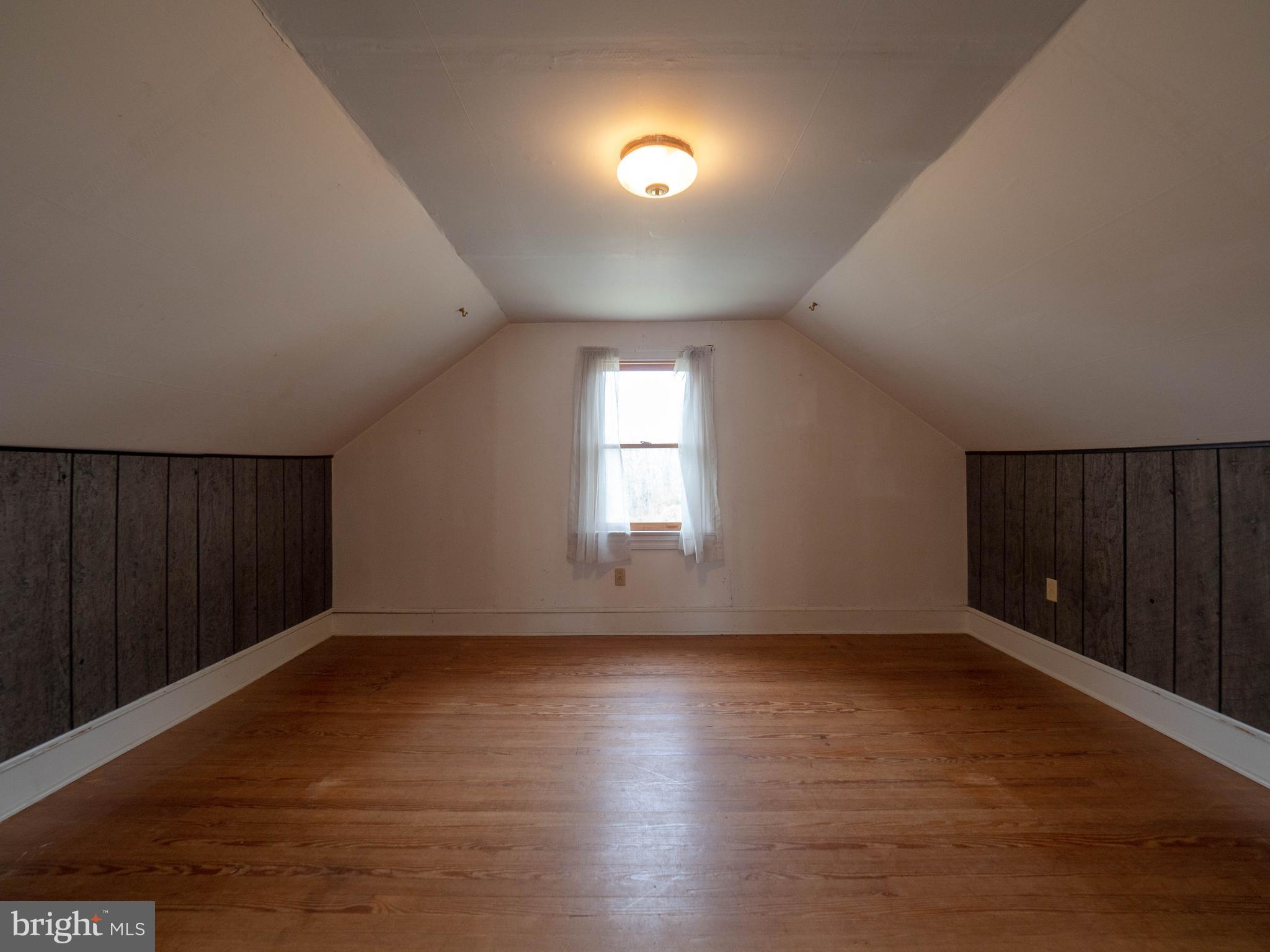 313 Madison Street Culpeper, VA 22701 - Photo 12 of 19 Upstairs Room