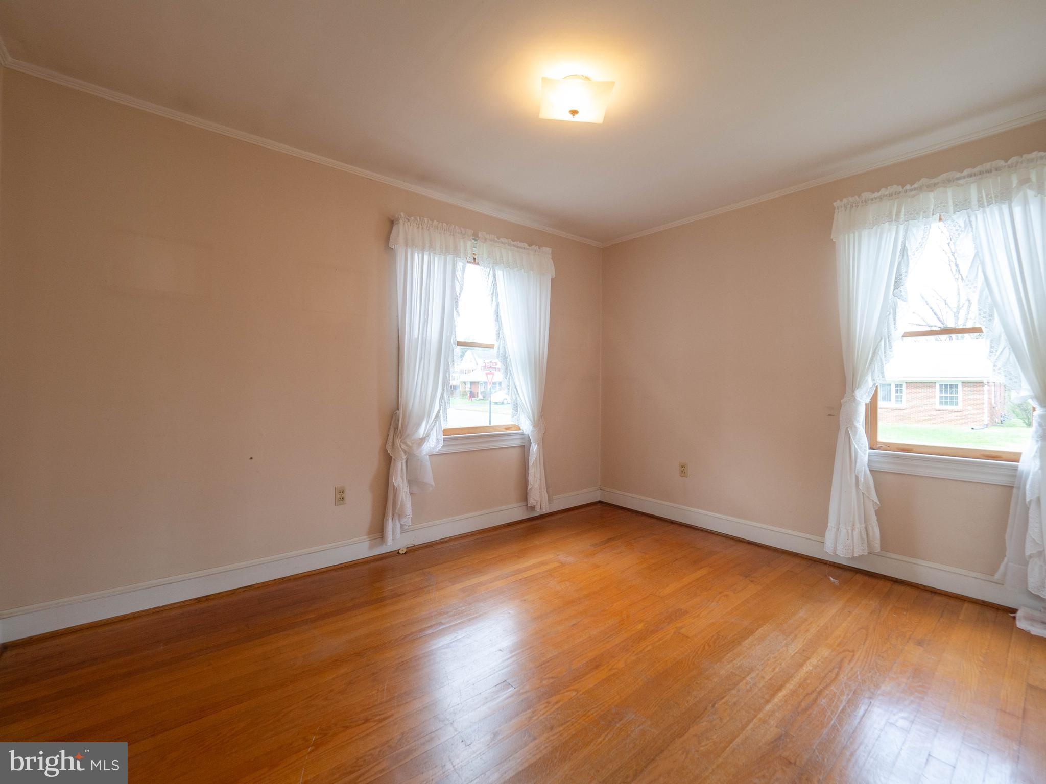 313 Madison Street Culpeper, VA 22701 - Photo 7 of 19 Bedroom 1
