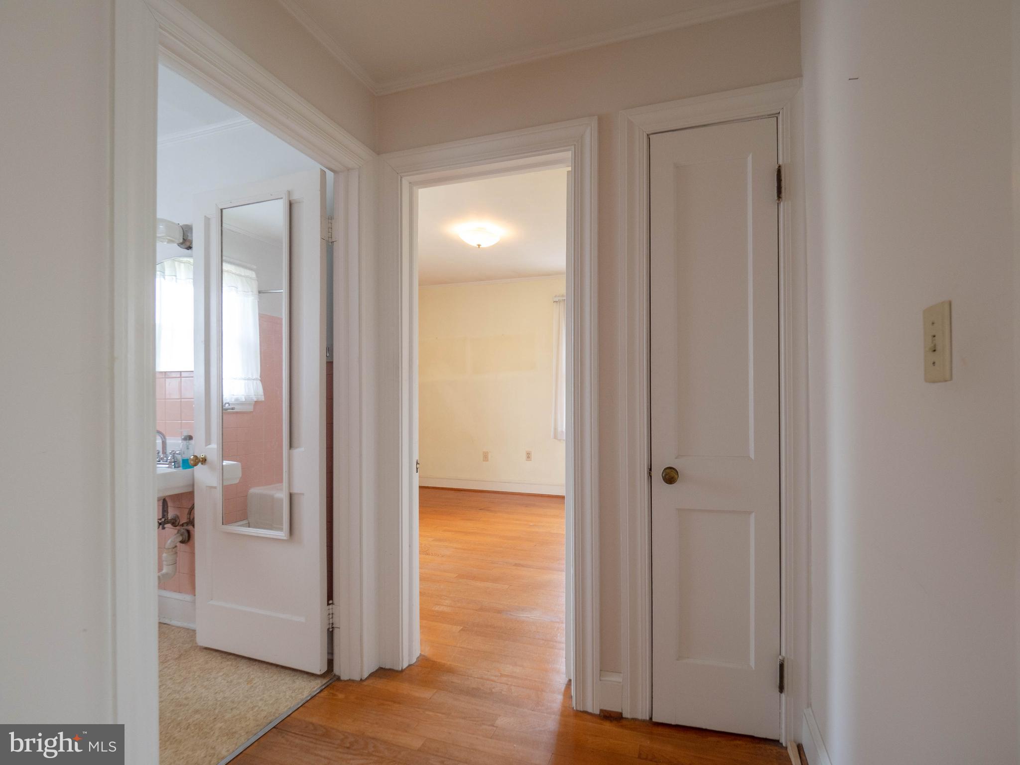 313 Madison Street Culpeper, VA 22701 - Photo 10 of 19 Hallway