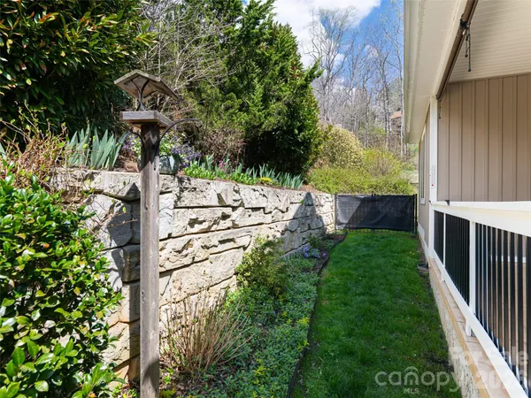 $517,000 | 4 Nectar Way, Swannanoa, NC 28778