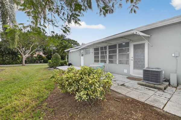 $179,000 | 760 High Point Boulevard North, Delray Beach, FL 33445
