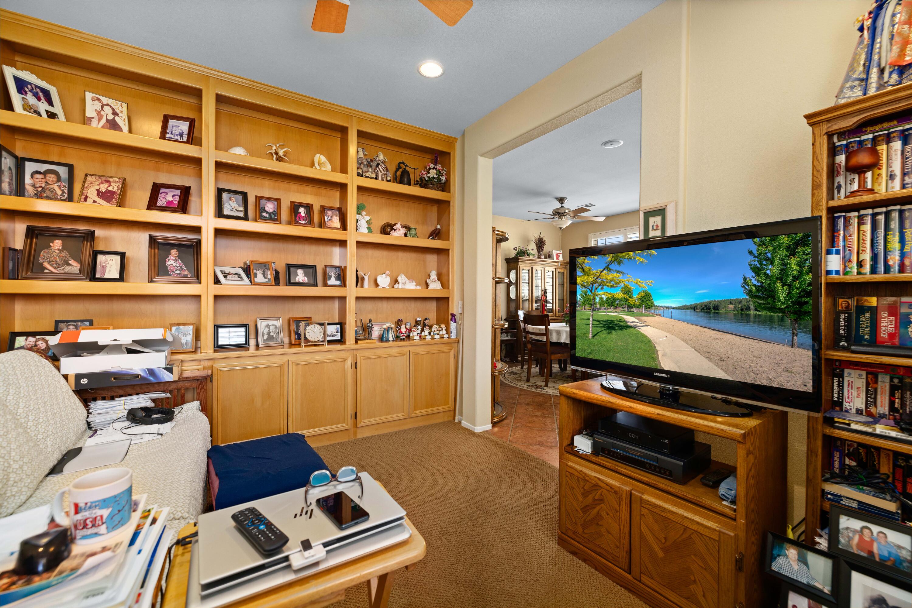 1010 East Ave K Lancaster, CA 93535 - Photo 3 of 20 1010 East Avenue K 11-15