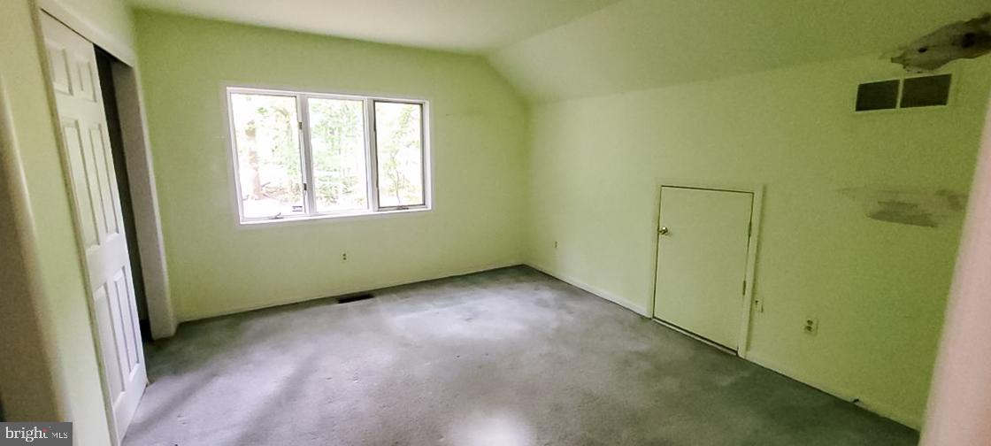 533 Pugh Road Wayne, PA 19087 - Photo 21 of 27 a view of an empty room with a window