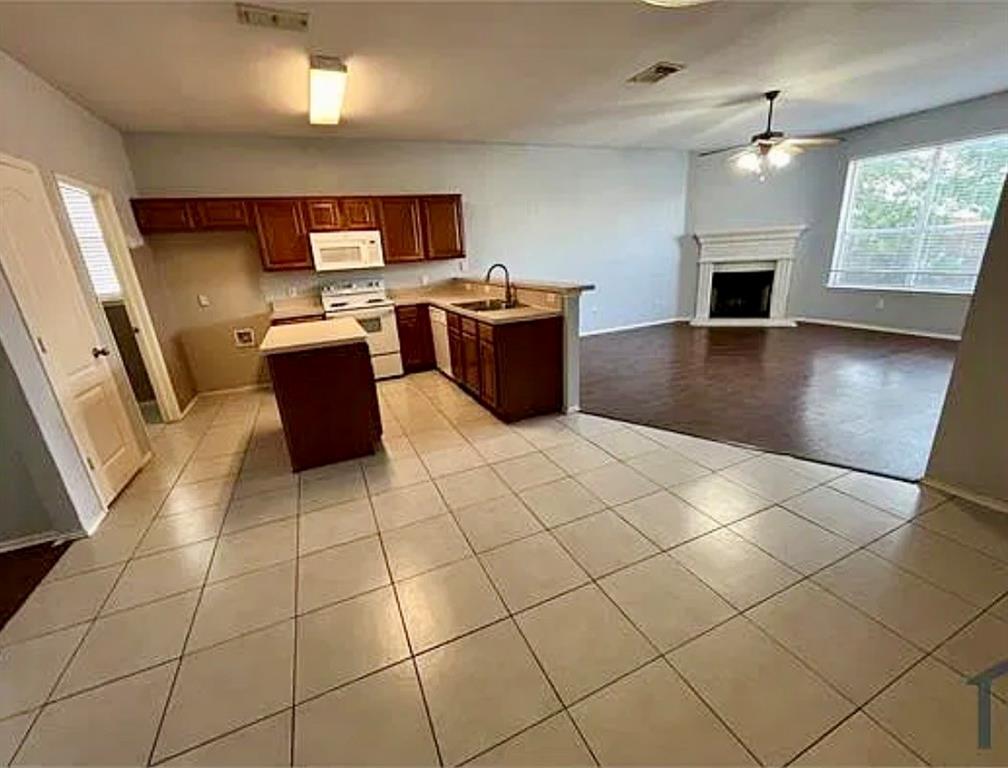 3605 Lasso Road Fort Worth, TX 76262 - Photo 25 of 27 Gallery Image 25