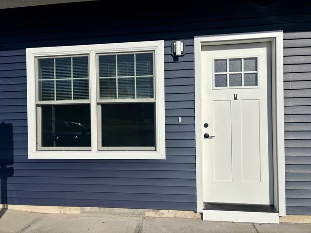 $1,650 | 303 Norwich-New London Turnpike, Unit M, Uncasville, CT 06382