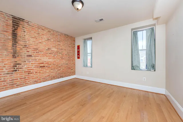 $2,900 | 2227 Bank Street, Baltimore, MD 21231