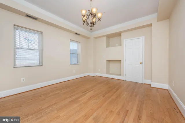 $2,900 | 2227 Bank Street, Baltimore, MD 21231