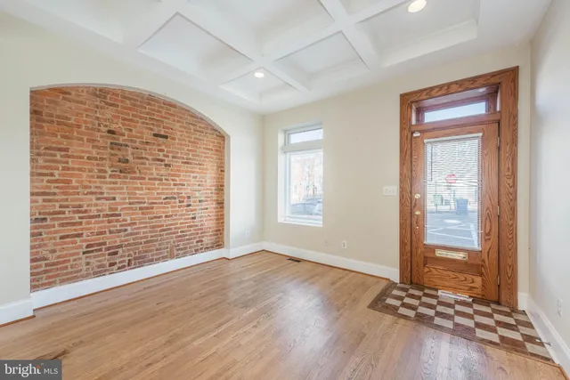 $2,900 | 2227 Bank Street, Baltimore, MD 21231