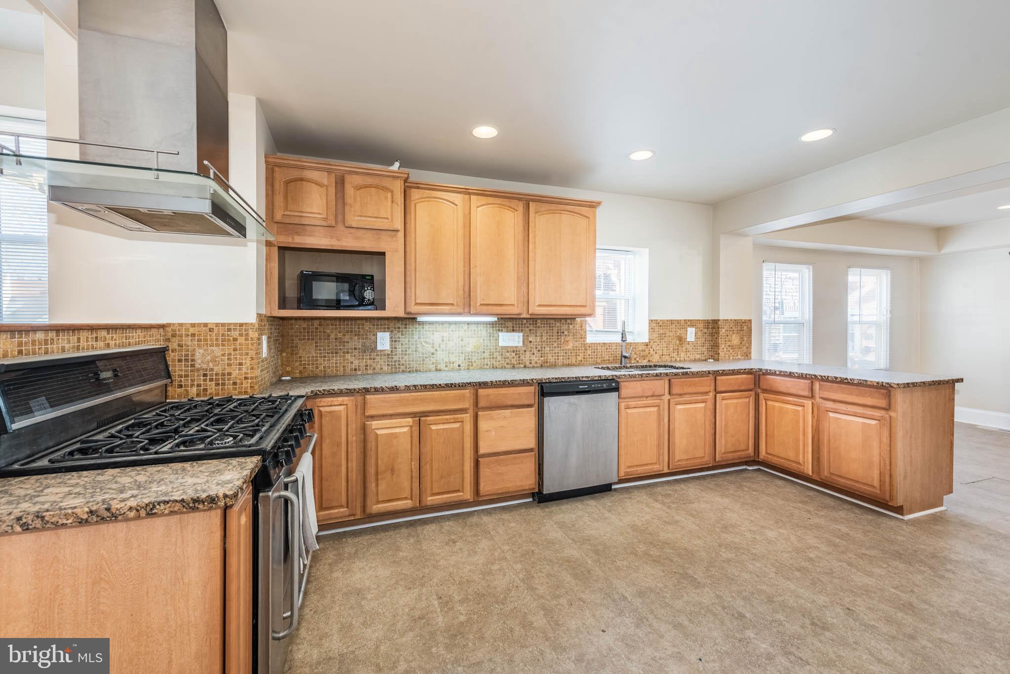 2227 Bank Street Baltimore, MD 21231 - Photo 7 of 39