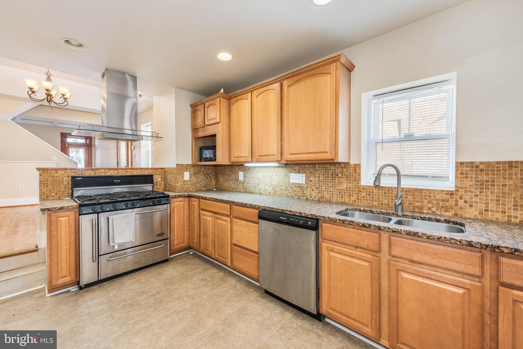 2227 Bank Street Baltimore, MD 21231 - Photo 9 of 39