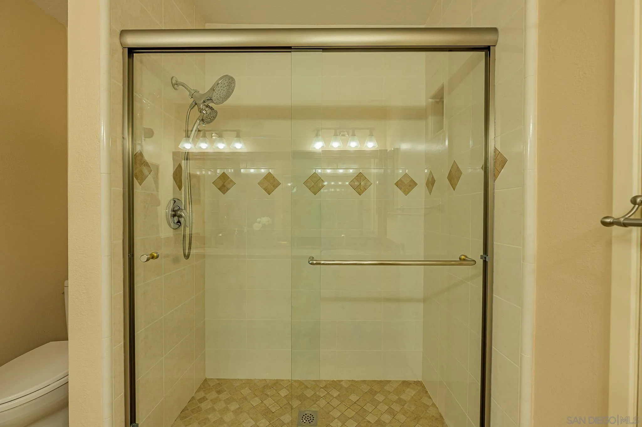 2268 Valley Road Oceanside, CA 92056 - Photo 30 of 48 Gallery Image 30