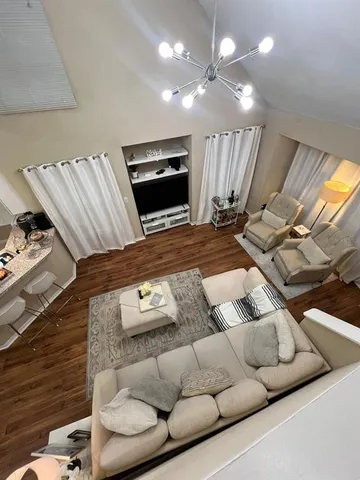 $1,600 | 6328 Raleigh Street, Unit 814, Orlando, FL 32835