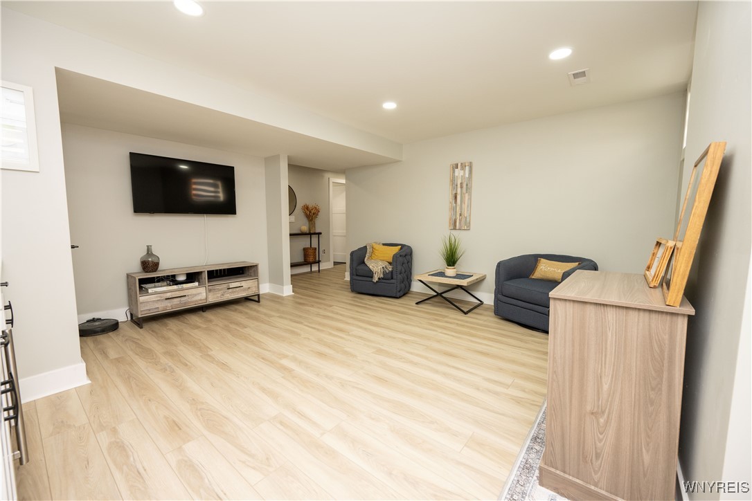 1225 Losson Road Cheektowaga, NY 14227 - Photo 25 of 47 Family room.