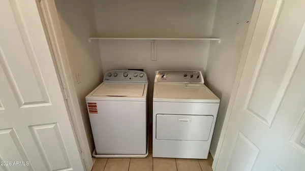 $1,895 | 3250 West Greenway Road, Unit 104, Phoenix, AZ 85053