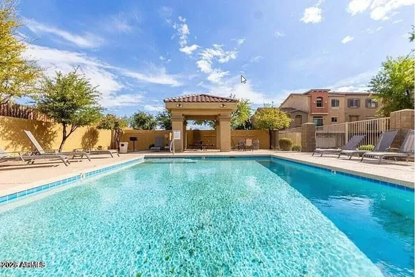 $1,895 | 3250 West Greenway Road, Unit 104, Phoenix, AZ 85053