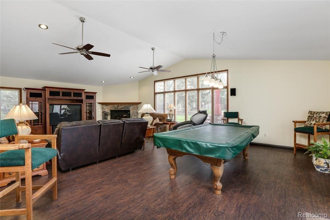 864 Creston Road Troy, MI 48085 - Photo 19 of 33 864 Creston Road Troy MI 48085-large-020-31-864 Creston Drive Troy00020-1500x1000-72dpi.jpg