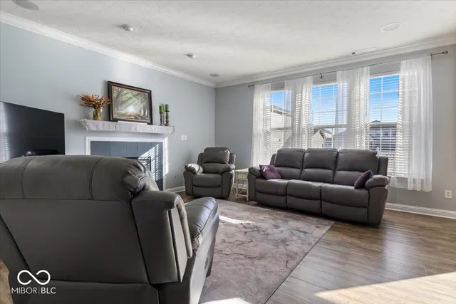 $372,706 | 1351 Turner Trace Place North, Avon, IN 46123