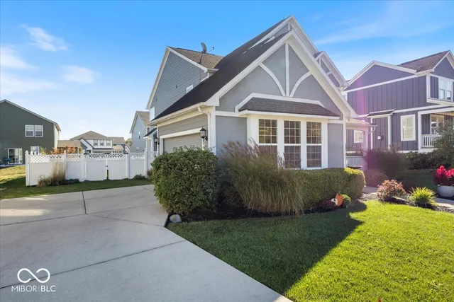 $372,706 | 1351 Turner Trace Place North, Avon, IN 46123