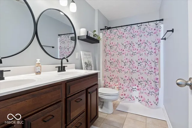 $372,706 | 1351 Turner Trace Place North, Avon, IN 46123