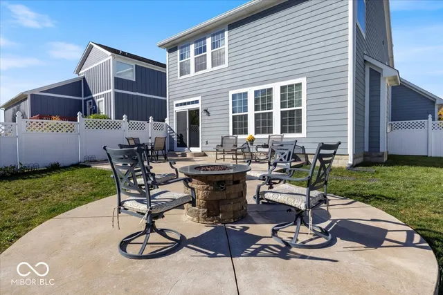 $372,706 | 1351 Turner Trace Place North, Avon, IN 46123