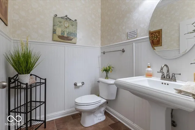 $372,706 | 1351 Turner Trace Place North, Avon, IN 46123