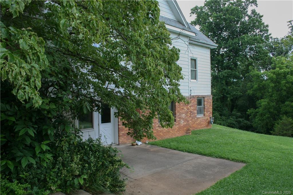 1431 Webster Road Sylva, NC 28779 - Photo 30 of 47 Gallery Image 30