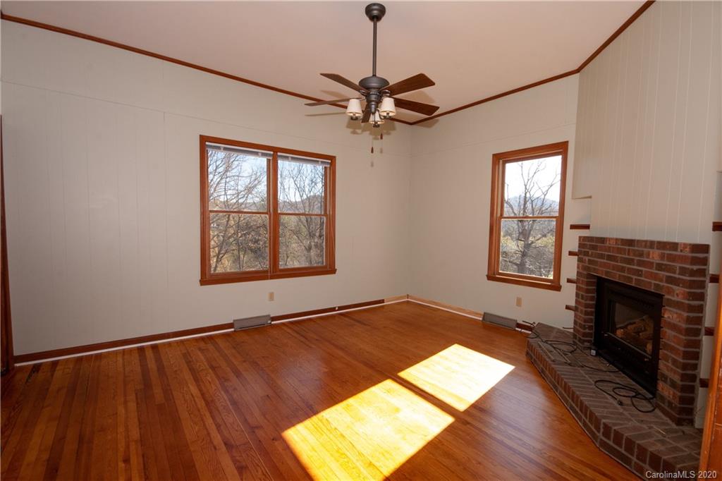 1431 Webster Road Sylva, NC 28779 - Photo 8 of 47 Gallery Image 8