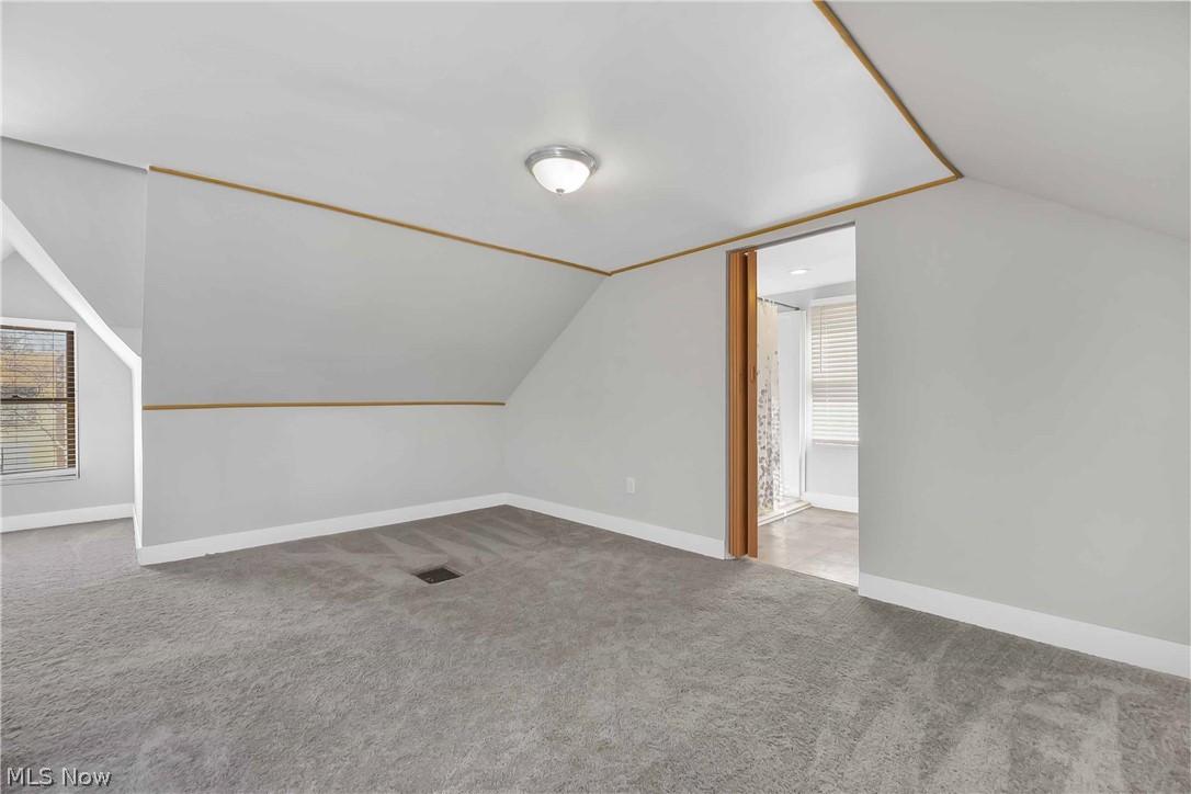 4478 Laurel Road Cleveland, OH 44121 - Photo 17 of 35