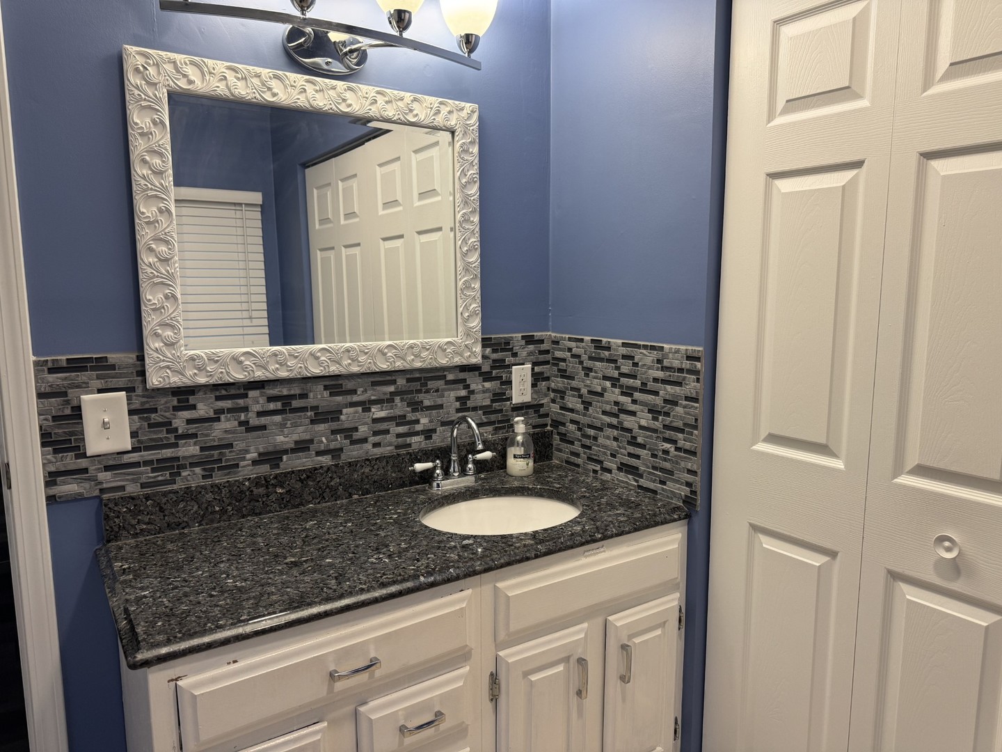 529 Christie Street Ottawa, IL 61350 - Photo 17 of 18