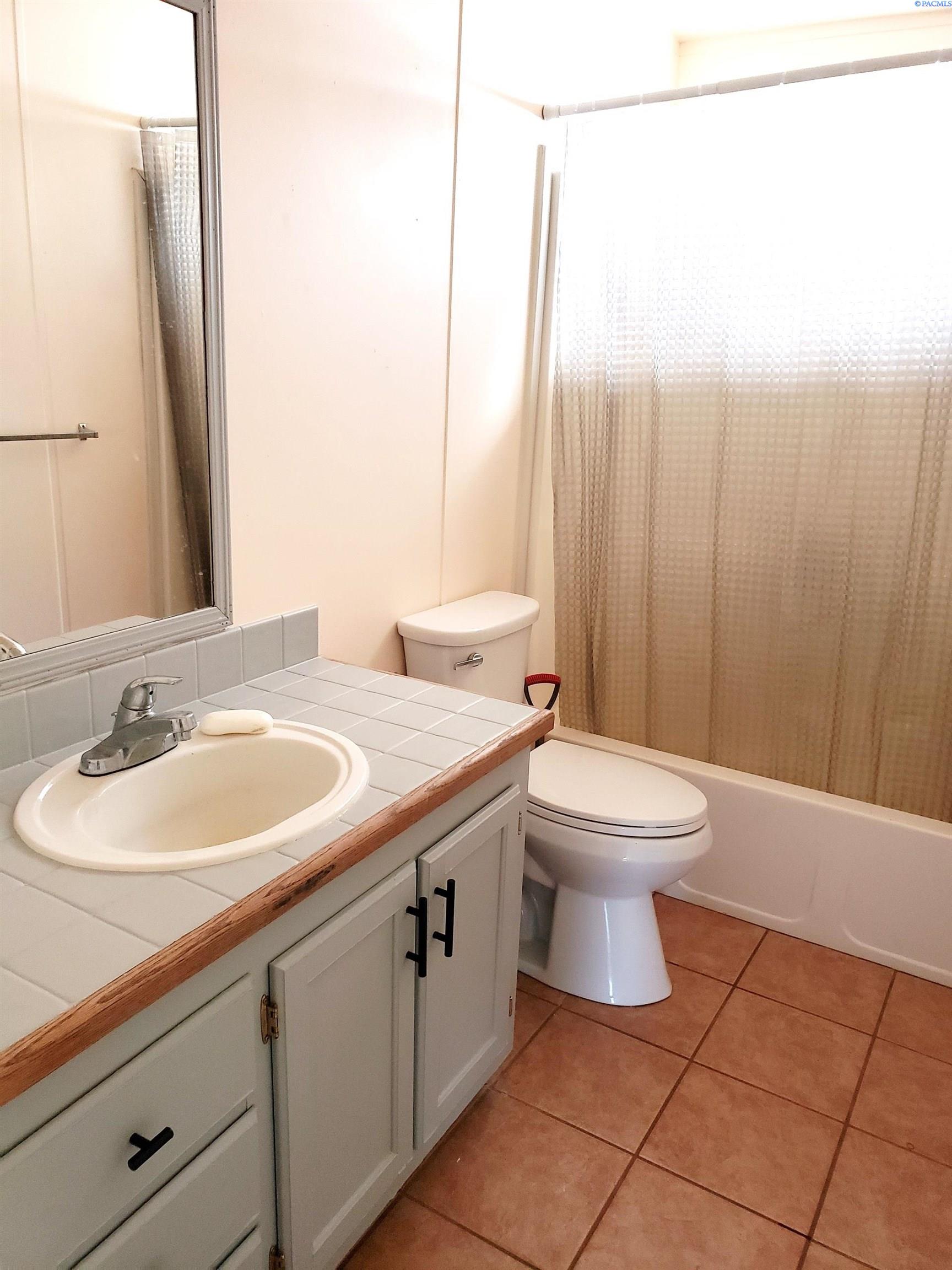 17311 East Ruppert Road Benton City, WA 99320 - Photo 10 of 12 Gallery Image 10