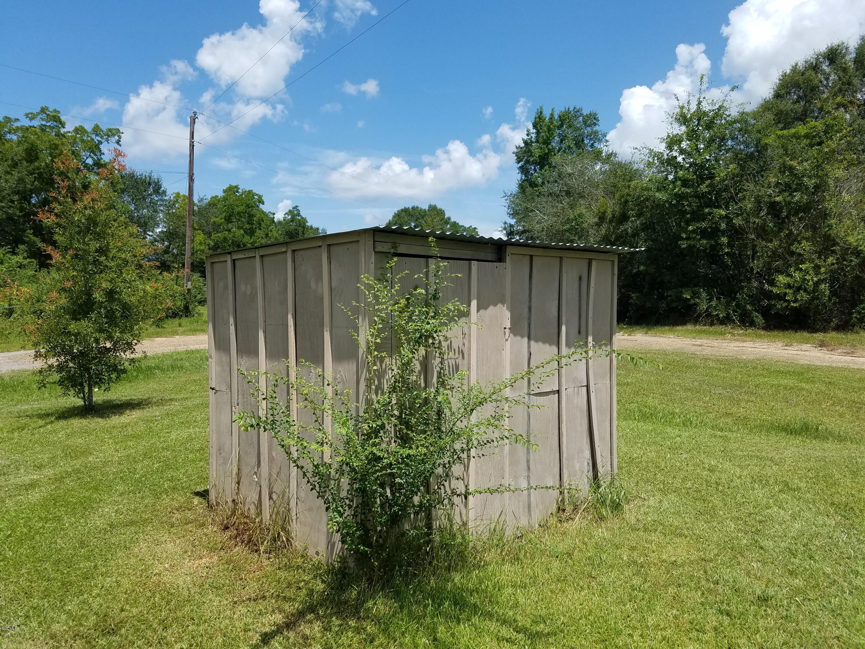 22241 Mayfield Road Gulfport, MS 39503 - Photo 41 of 46 Water Well