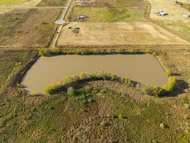 $395,000 | 7017 County Road 100, Boling, TX 77420