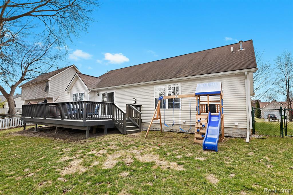 755 1st Street Fenton, MI 48430 - Photo 27 of 35