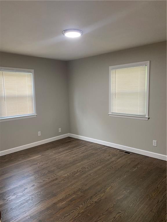8121 Folkstone Road Indianapolis, IN 46268 - Photo 5 of 13 Gallery Image 5