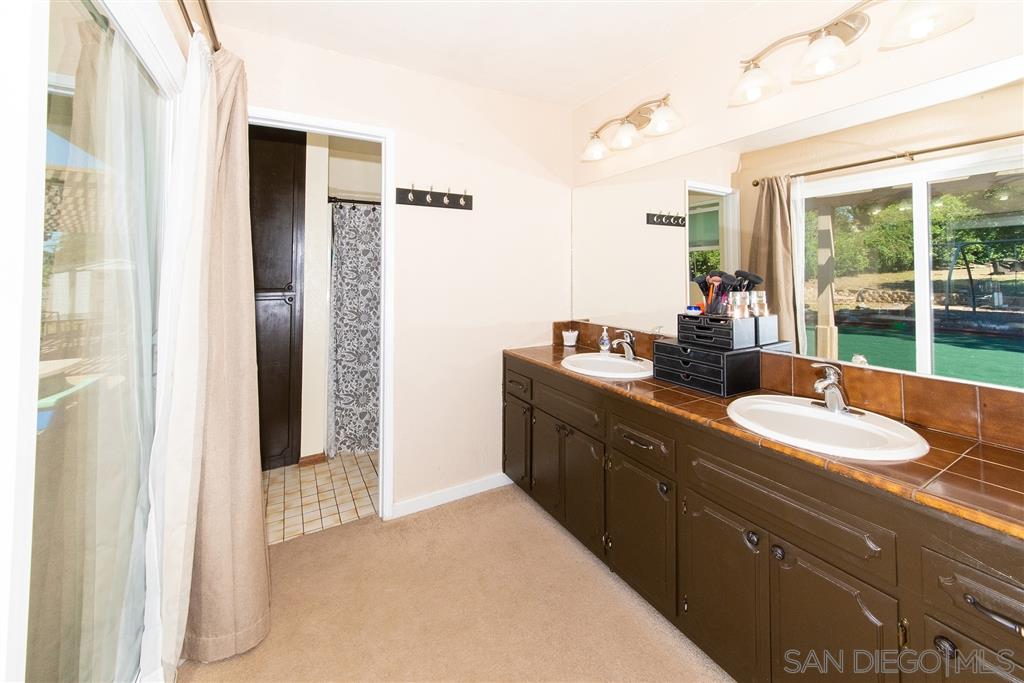 25073 Pappas Road Ramona, CA 92065 - Photo 15 of 25 Gallery Image 15