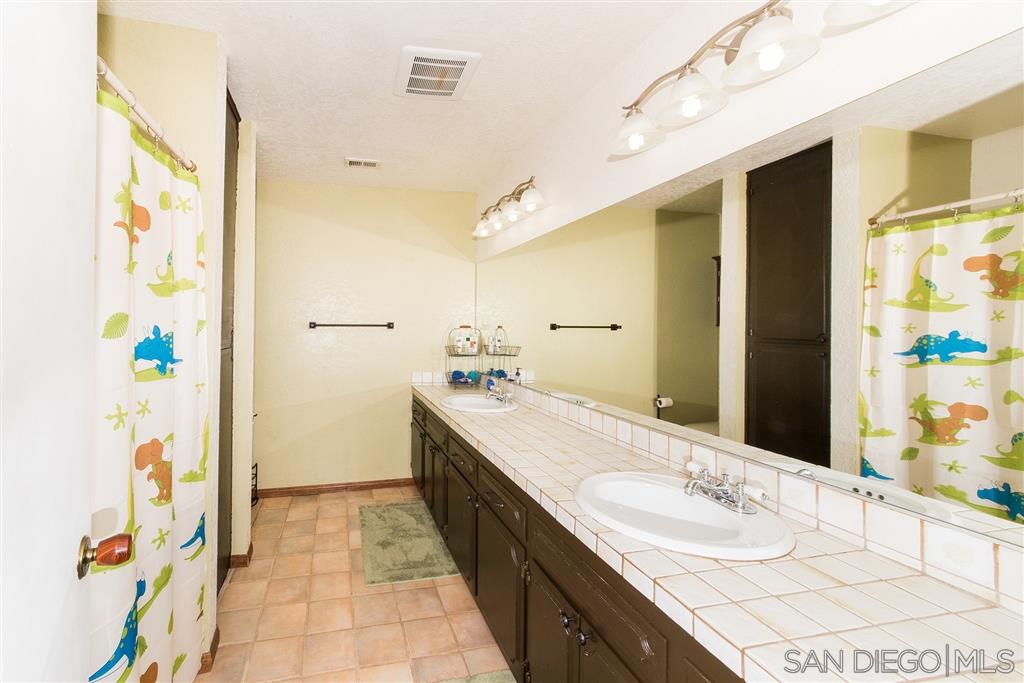 25073 Pappas Road Ramona, CA 92065 - Photo 19 of 25 Gallery Image 19