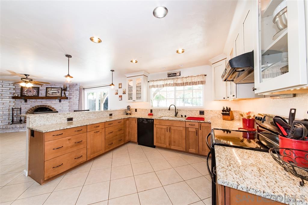 25073 Pappas Road Ramona, CA 92065 - Photo 4 of 25 Gallery Image 4