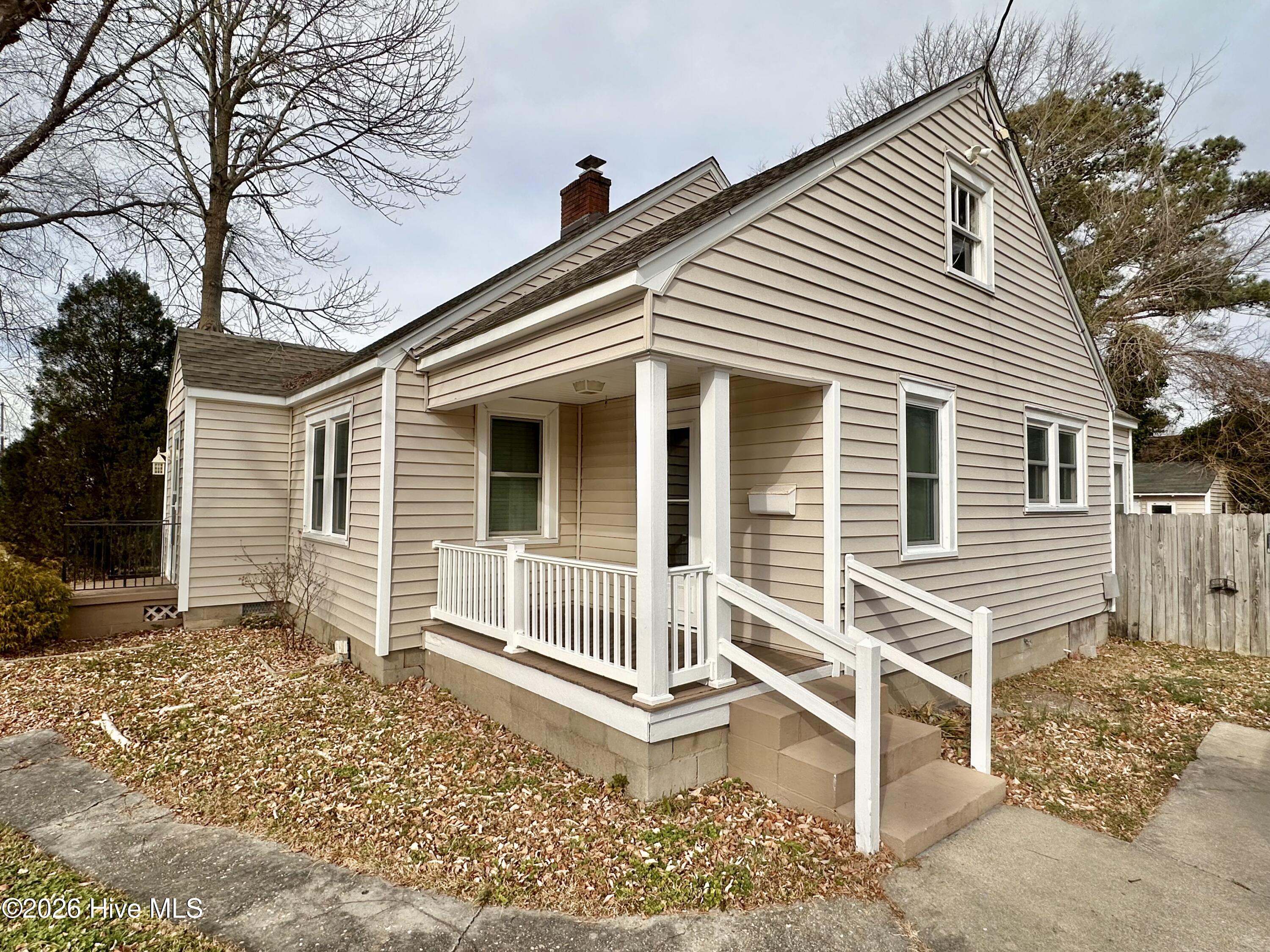 612 Maple Street Elizabeth City, NC 27909 - Photo 2 of 26 IMG_0277