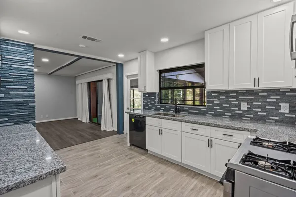 $229,900 | 1407 Lamar Drive, La Marque, TX 77568