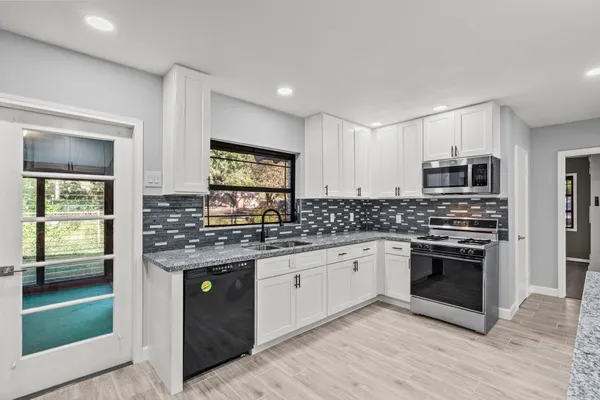 $229,900 | 1407 Lamar Drive, La Marque, TX 77568