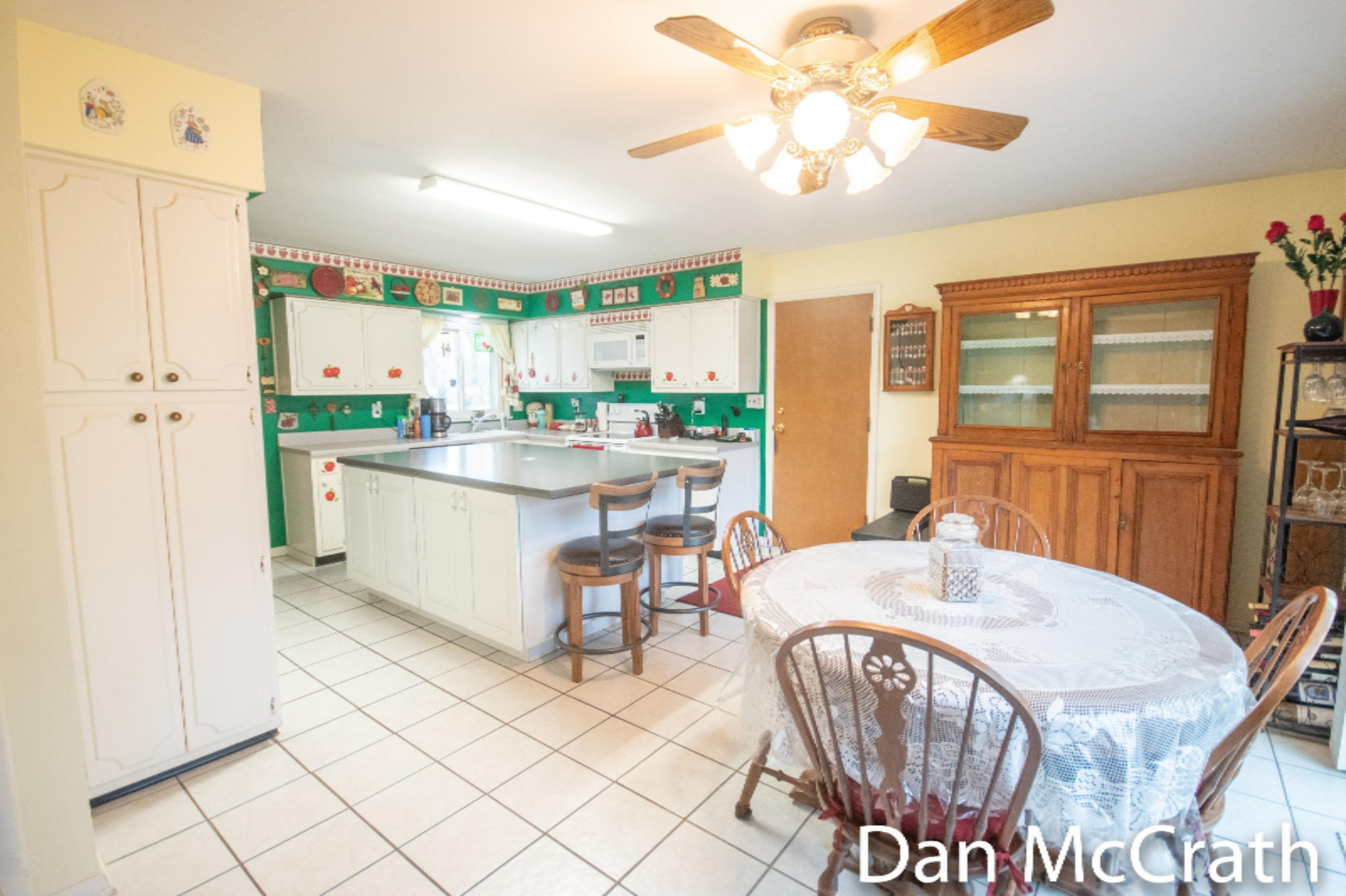 1573 Shawnee Road Benton Harbor, MI 49022 - Photo 7 of 46 7