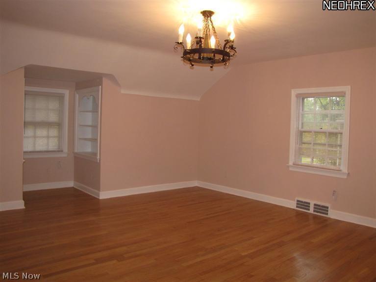 2729 Rochester Road Shaker Heights, OH 44122 - Photo 12 of 25 Gallery Image 12