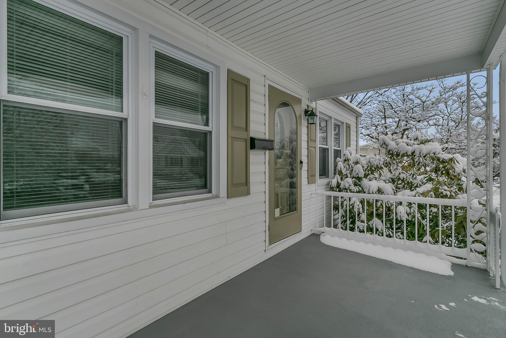 1814 Forrest Road Baltimore, MD 21234 - Photo 3 of 45