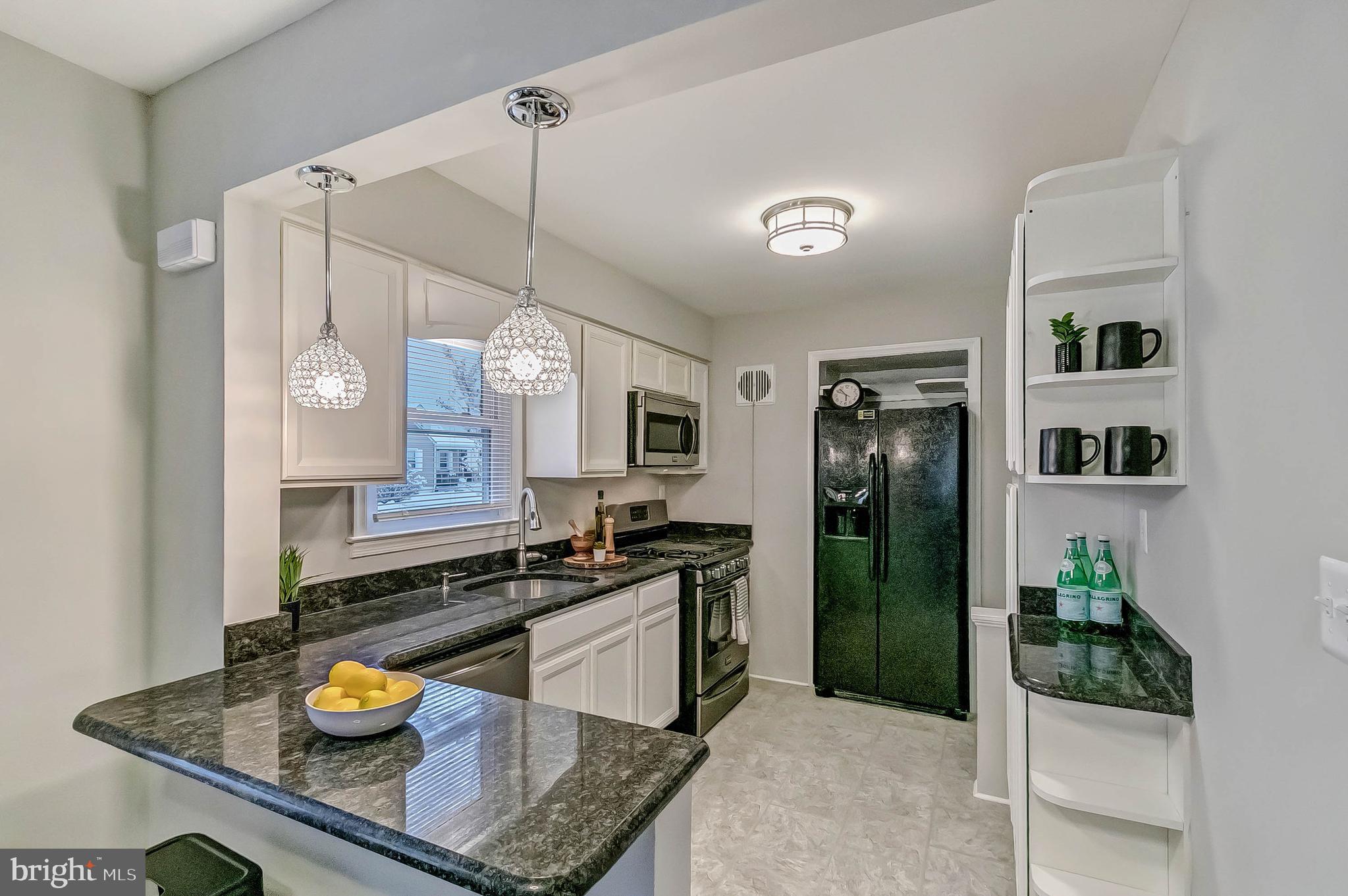 1814 Forrest Road Baltimore, MD 21234 - Photo 5 of 45