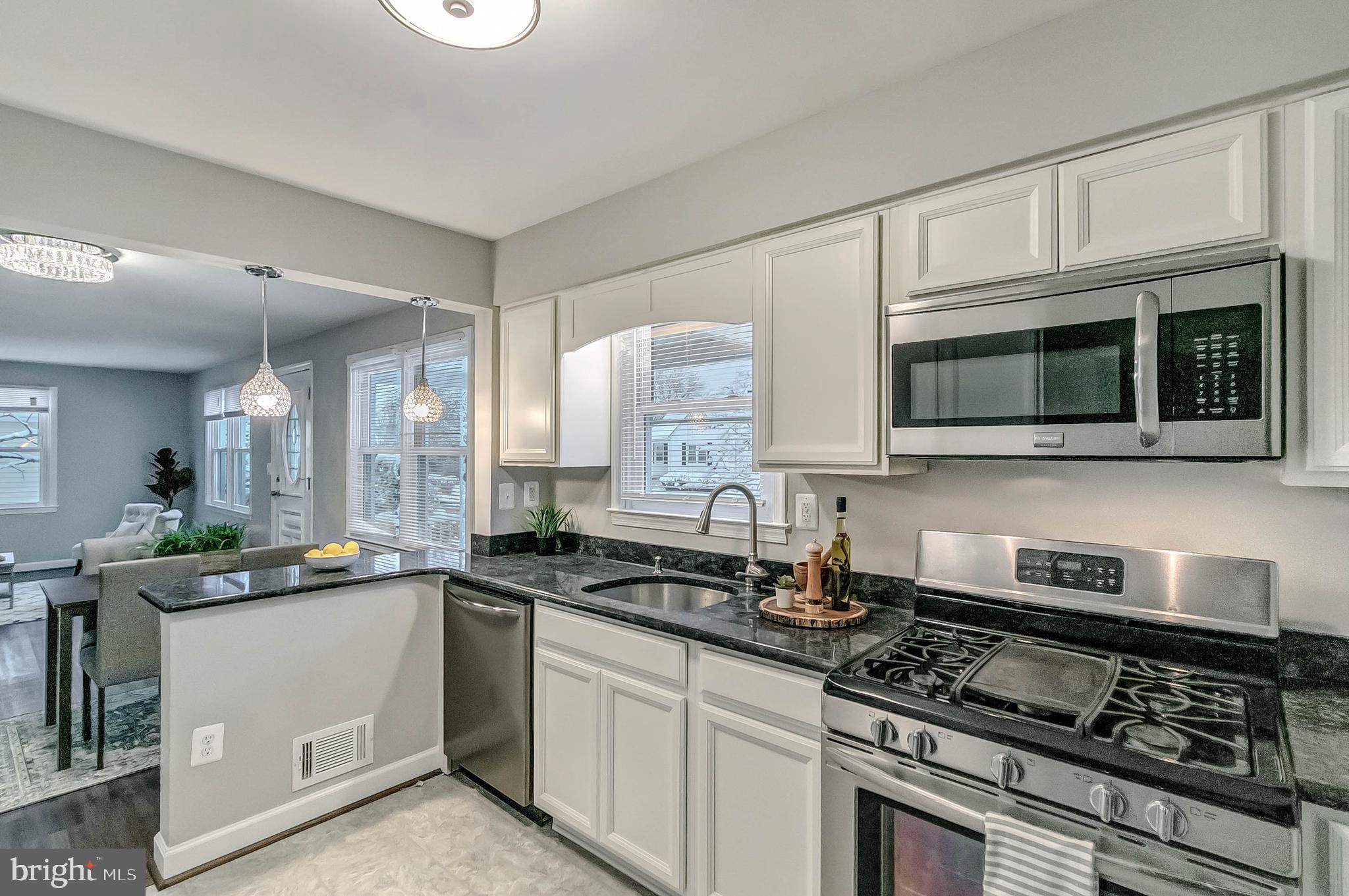1814 Forrest Road Baltimore, MD 21234 - Photo 8 of 45
