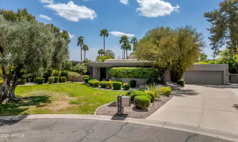 $2,750,000 | 9829 North 49th Place, Paradise Valley, AZ 85253