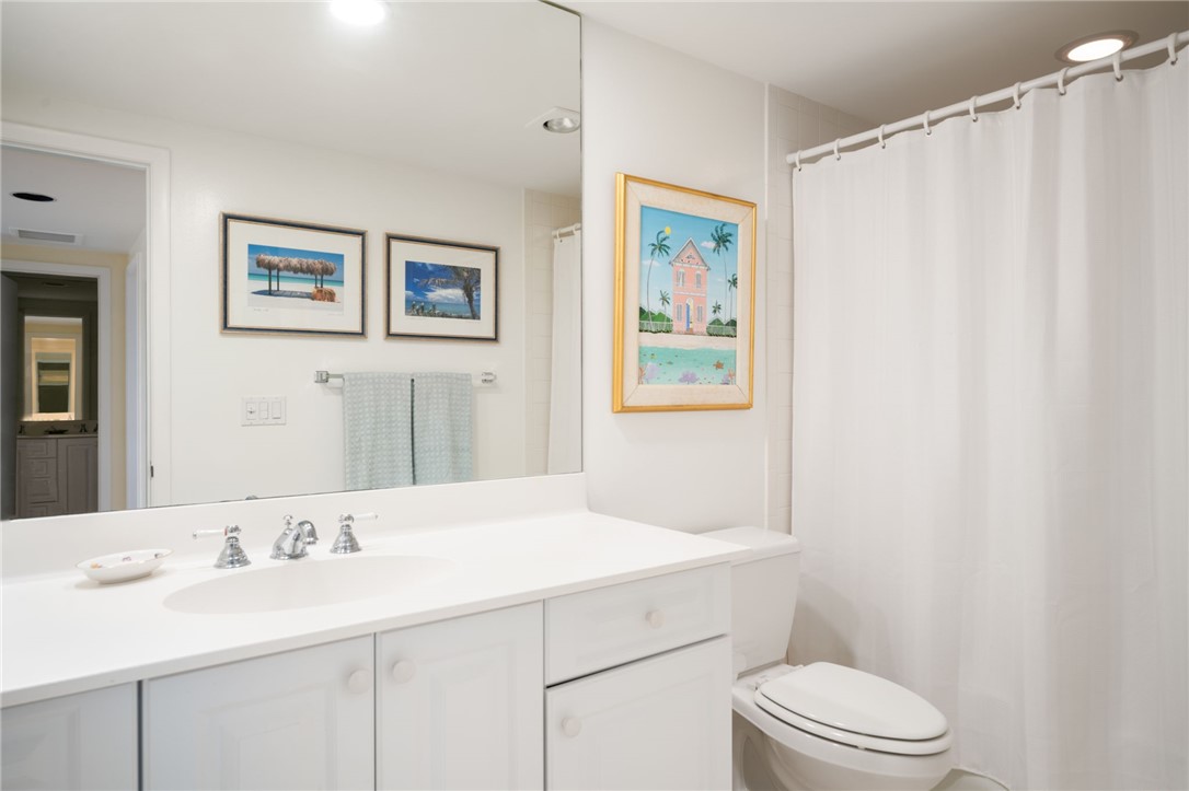 1001 Bay Road, Unit 209 Vero Beach, FL 32963 - Photo 11 of 25