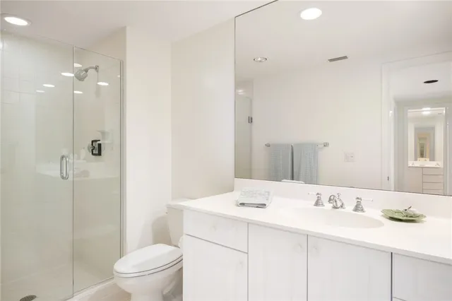 $5,000 | 1001 Bay Road, Unit 209, Vero Beach, FL 32963