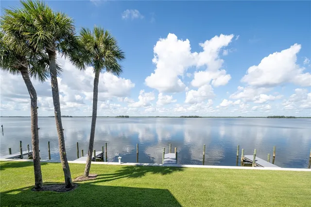 $5,000 | 1001 Bay Road, Unit 209, Vero Beach, FL 32963